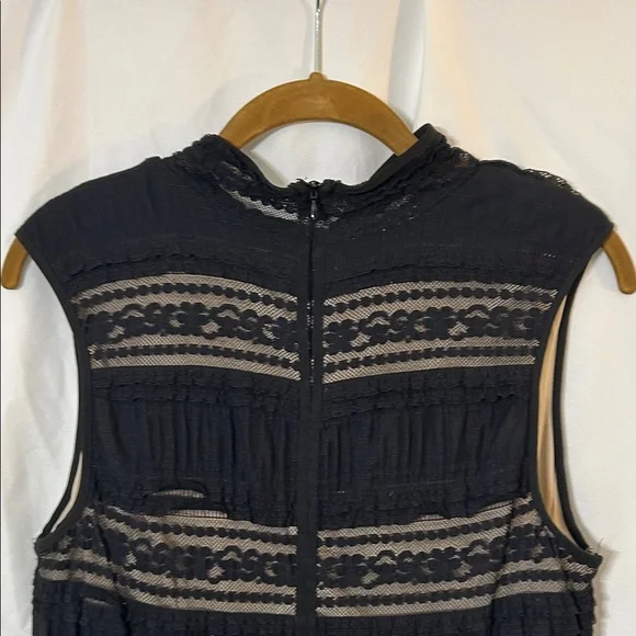 VENUS Black High Low Lace Dress - Picture 4 of 16